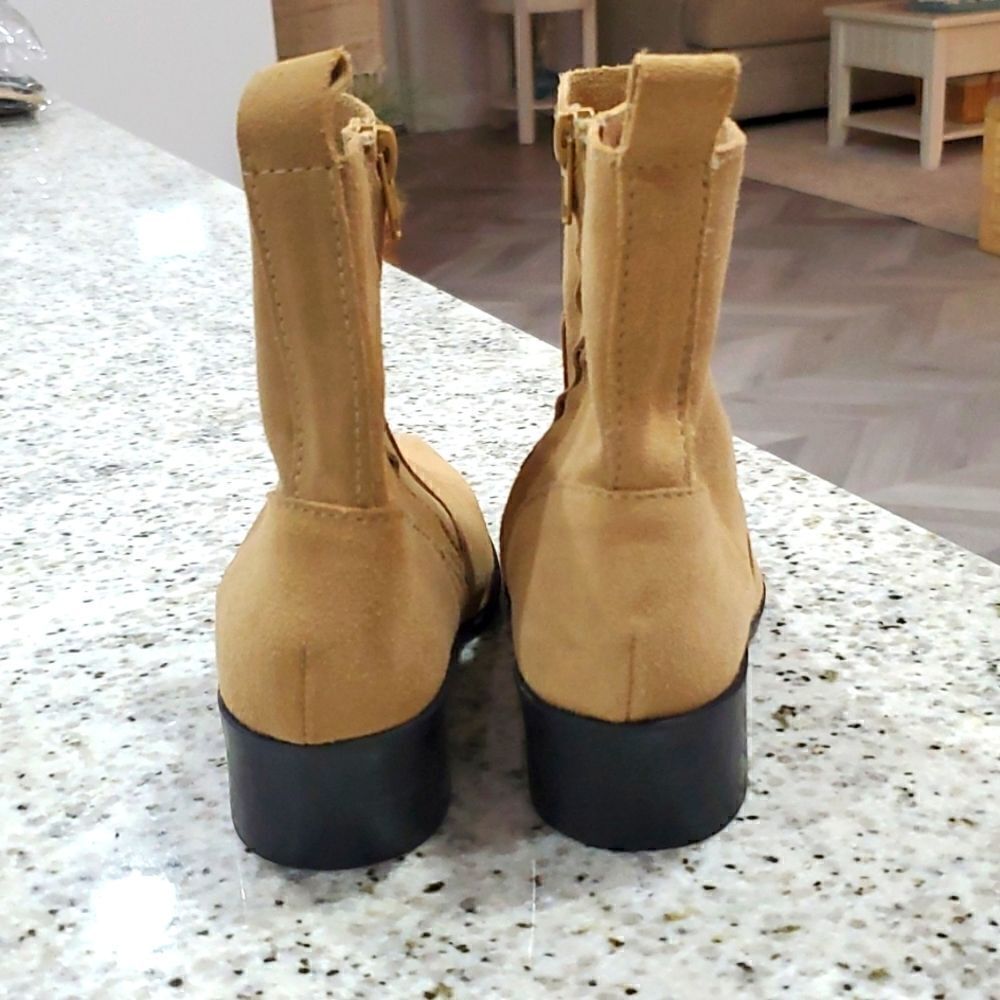 ✨️Zara Women’s Suede Ankle, Side Zip Boots, NWOT,  size 36✨️ - Picture 3 of 8